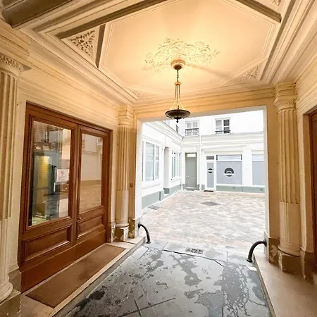 Urban Flat 197 - Prestige Saint Honore Paryż